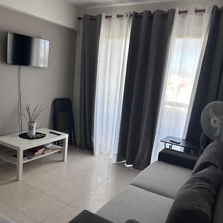 Ptolemaidos Cosy Family Apartment Larnaca Eksteriør billede
